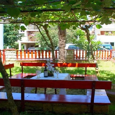 Διαμέρισμα Sweet Lustig