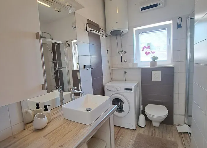 Sweet Lustig Apartment *