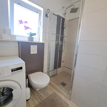 아파트 Sweet Lustig