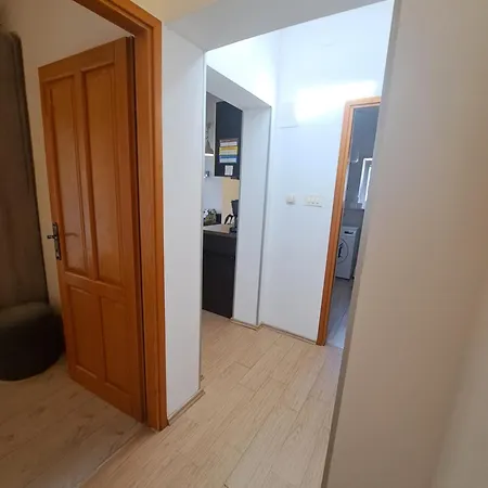 아파트 Sweet Lustig 풀라